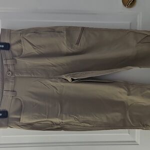 Eddie Bauer Women's Rainier Capris - Beige